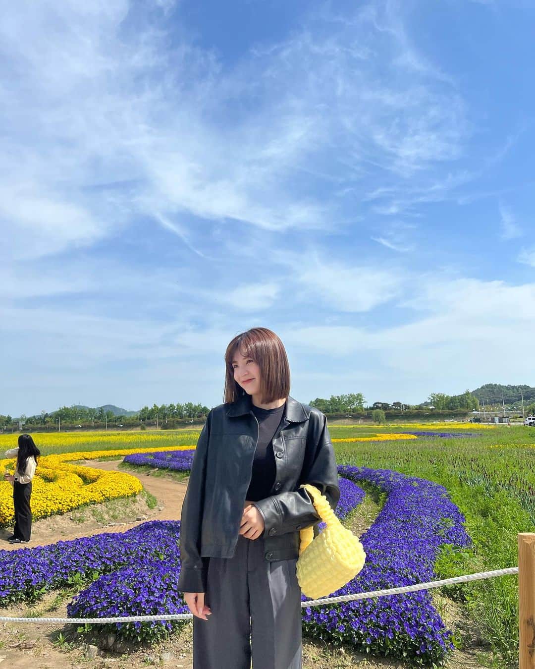 和田優香のインスタグラム：「🌼🪻」