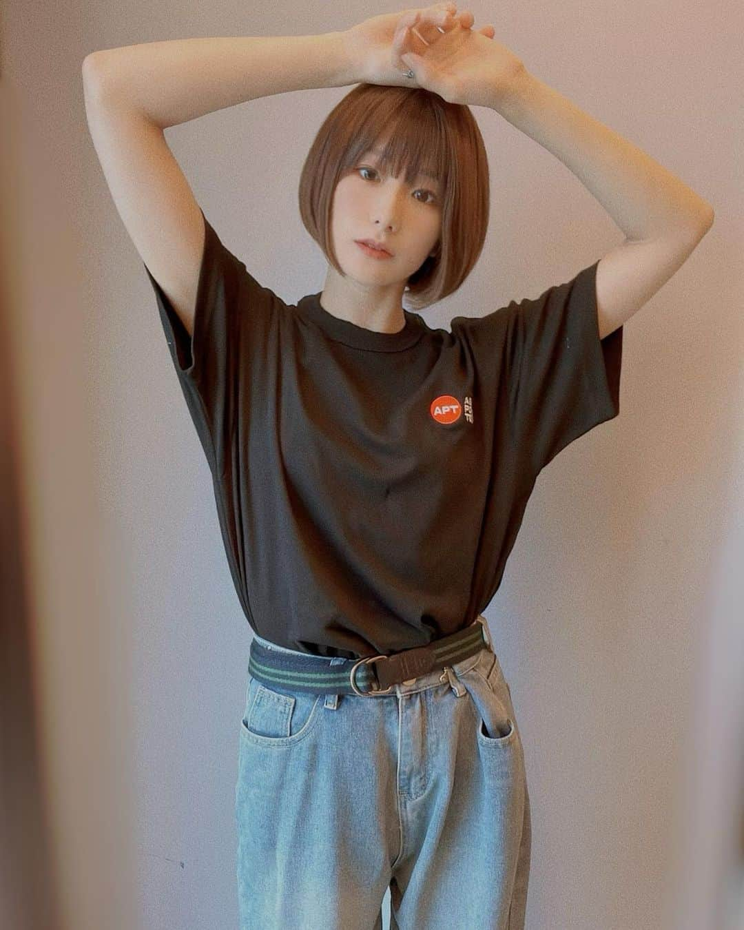 来栖うさこさんのインスタグラム写真 - (来栖うさこInstagram)「. . APTのTシャツかわゆい💗  月末にあるAPT HANOIでも着る🥰  #APTTaipei2023 で #うさことポーカーするか #台湾 #taiwan #台北 #taipei #CTP #Tシャツ #tシャツコーデ #デニムパンツ #denimstyle  #denimjeans #Tshirt #poker #pokerplayer  #ショートヘア #ショートカット女子」5月11日 21時53分 - kurusu_usako