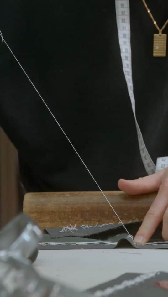 ベルルッティのインスタグラム：「- DISCOVER THE ART OF BESPOKE TAILORING BY #BERLUTI -   Berluti’s Artisans lean into their worktables, surrounded by rolls of fabric and individual suit patterns. This is where they cut, hand-sew and iron in a meditative atmosphere. The result? A unique suit that leaves nothing to chance… or to déjà vu. The perfect kind of suit to wear for film’s premiere during this year’s Cannes Film Festival.」
