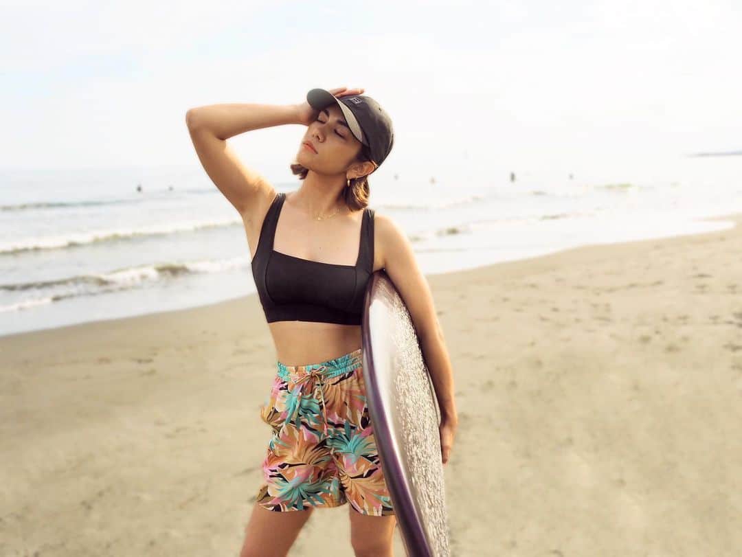 BillabongWomensJapanのインスタグラム：「タンクタイプのビキニは、裏地に滑り止め加工が施され、フィット感が良く、アクティブな動きにも対応したシンプルなデザインが特徴  #BillabongAdventureDivision」
