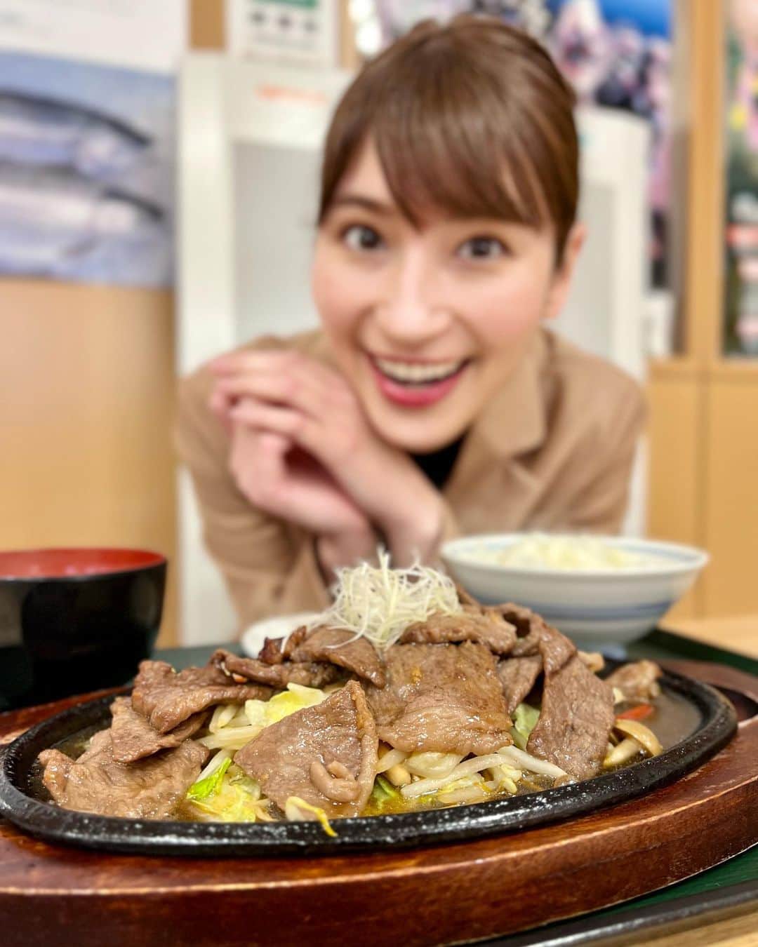 澤田愛美のインスタグラム：「.  今別町でいまべつ牛に関する取材のあと アスクルで頂いたランチです🤤  .   #ハレのちあした #ニュース #取材 #報道 #アナウンサー #おひるごはん」