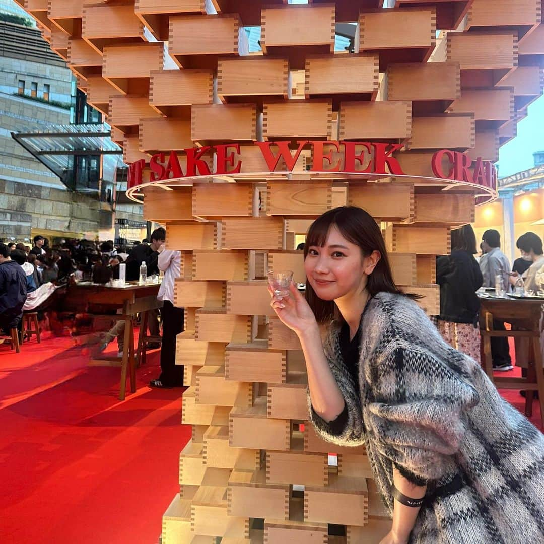 高野祐衣のインスタグラム：「4月に六本木ヒルズにて開催された、中田英寿さん主催のCRAFT SAKE WEEK🍶  ゆい酒店がお世話になっている蔵元さんもたくさんで、とっても有意義な時間でした✨  連日大盛り上がりで、 いつか主催イベントなんてしてみたいなーーと思ったり、、😋  #craftsakeweek」