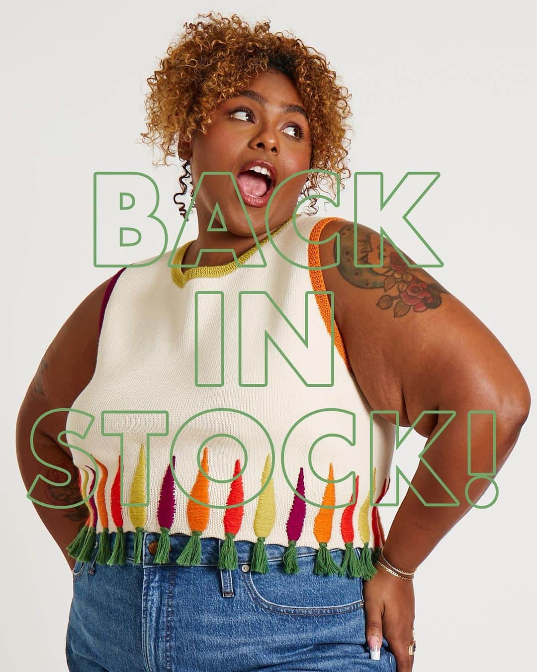 レイチェル アントノフのインスタグラム：「Trade in that trowel for a tracking number, ‘cause your favorite carrot-themed tank-sweater is back in stock! Shop Peter online now」