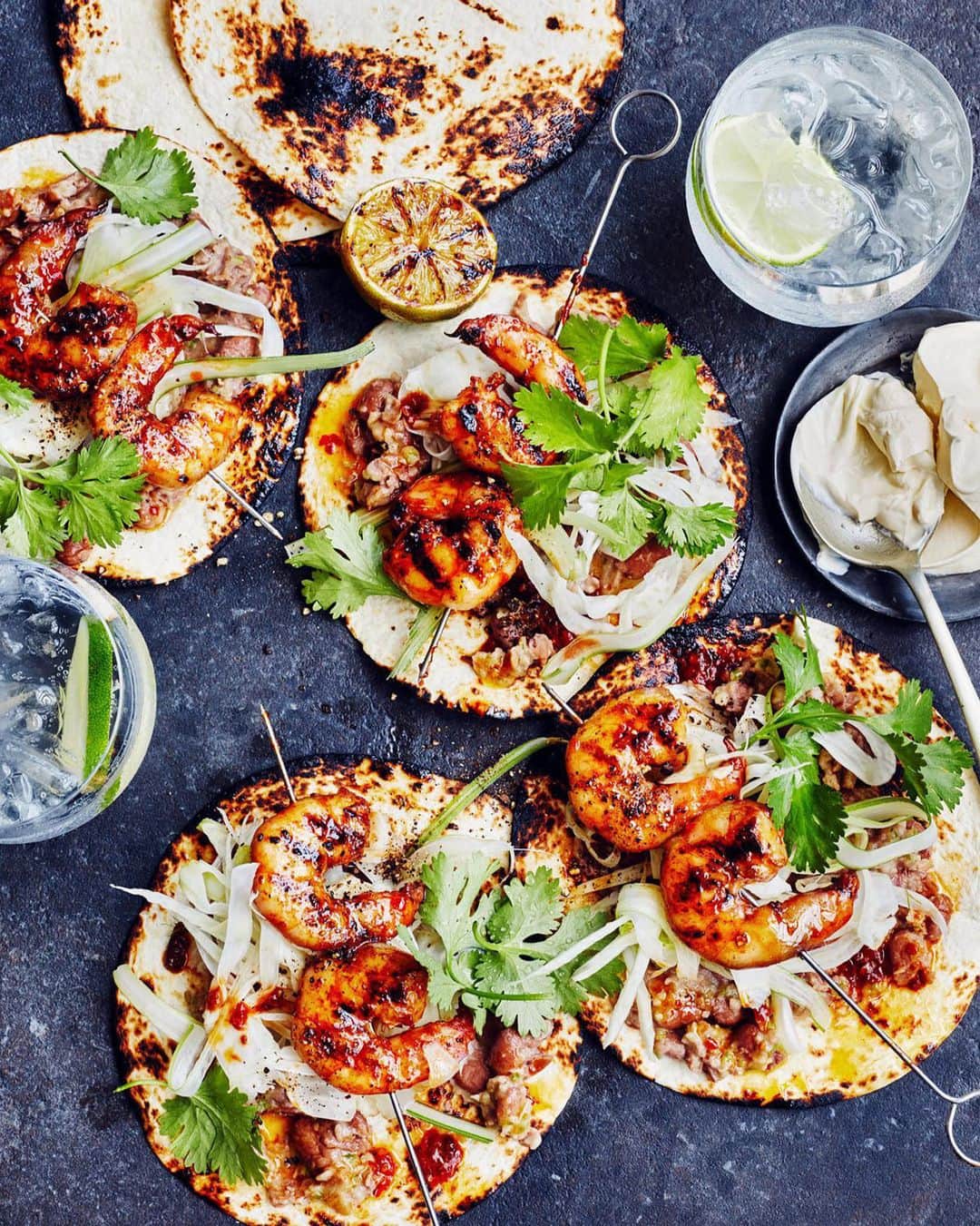 マーサ・スチュワートさんのインスタグラム写真 - (マーサ・スチュワートInstagram)「On a hot grill, the shrimp for these smoky tacos will char in minutes and blistering the tortillas will take mere seconds. A fennel slaw, tossed with lime juice and salt, adds zesty crunch to every mouthful. Get the recipe at the link in our bio. 📷: @conpoulos_photographer recipe by: @lucullanfoods styling by: @stevepearcestylist」5月12日 9時05分 - marthastewart