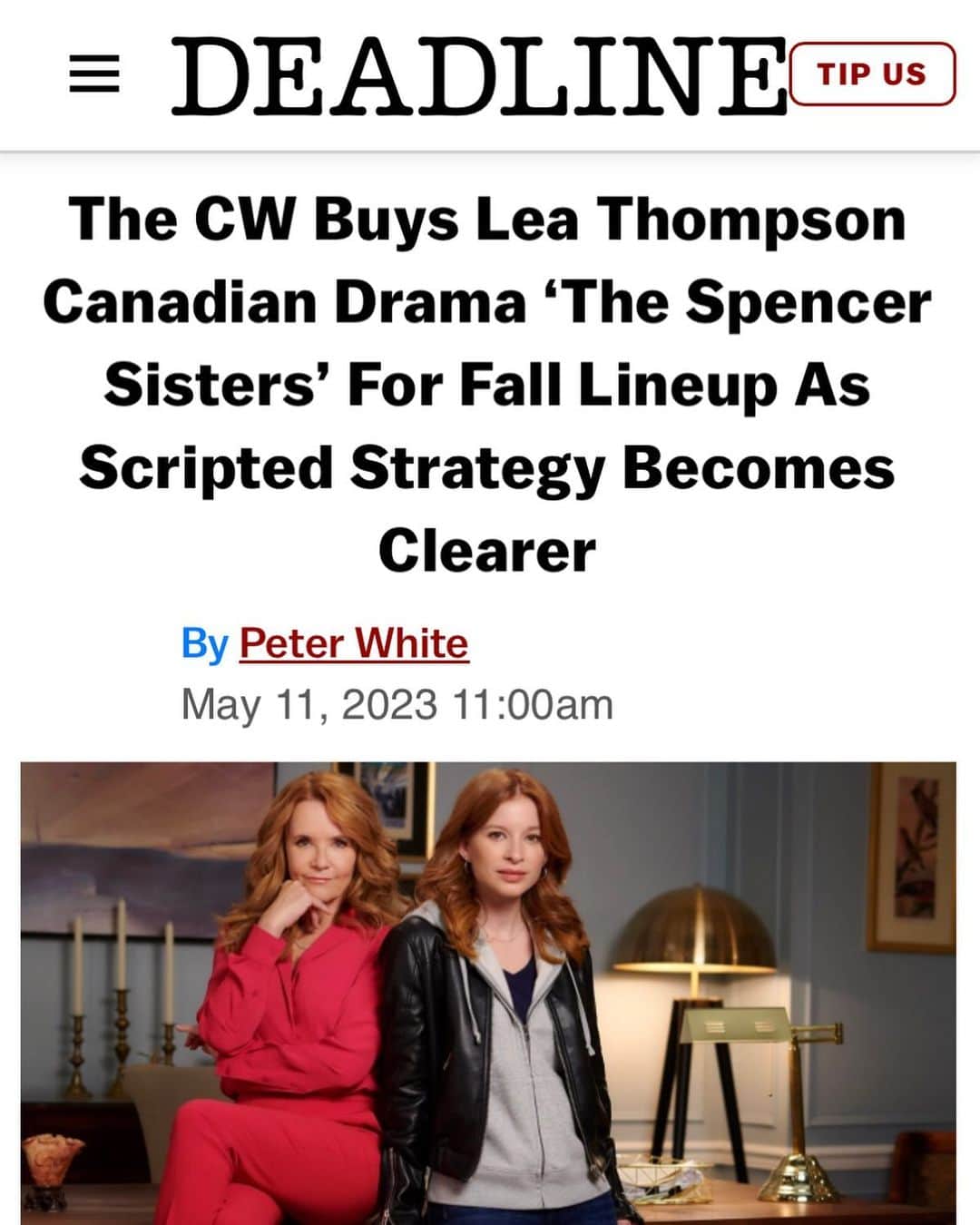 リー・トンプソンのインスタグラム：「We are gonna be airing in America!!!! It's beyond fun to be half of the SPENCER SISTERS My major focus lately has been directing but this show was just to delicious to pass up. A lighthearted mother daughter mystery series with an outrageously delightful character and the chance to work with the luminescent Stacey Farber Not to mention it's exciting to be part of the new reimagined @thecw」