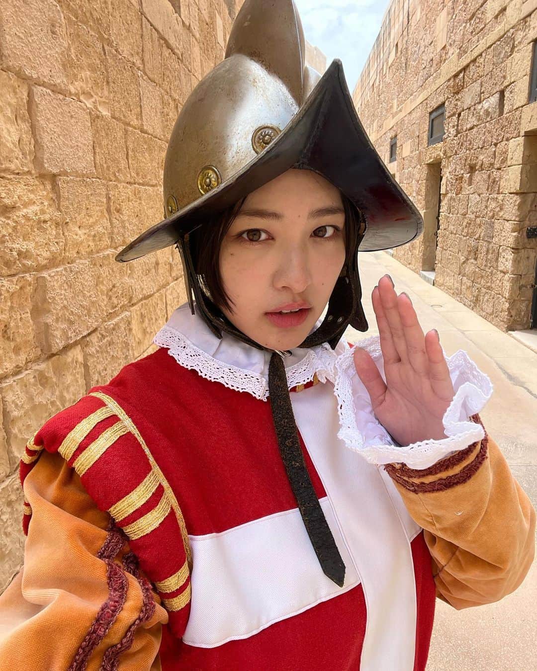 北村優衣のインスタグラム：「🇲🇹⚔ 北村も新米騎士に！？ 土曜夜9時に！お会いしましょう😏 #ふしぎ発見」