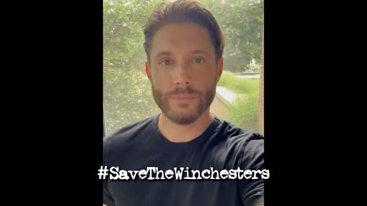 ジェンセン・アクレスのインスタグラム：「This crazy gang put this together in a matter of hours. Now let’s see what this fandom can do! 😉🙏🏼. #SaveTheWinchesters」