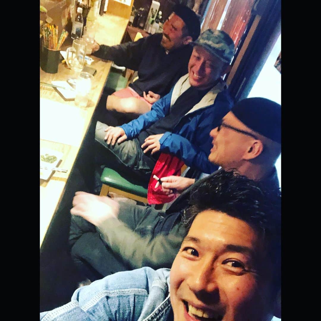 MONKYのインスタグラム：「昨日はCOSMIC JUNGLE feat.椎名純平のリハーサル♬  リハからやっぱり楽しくて、本番がめちゃ楽しみ！  13日は北千住のソウルバー、Booty Callにて！  そして14日は横浜ドゥビドゥバーにて！  からの、6月7日は目黒カラビンカにて！  feat.椎名純平で炸裂しちゃいます♬  今回もすんごい楽しいセットリストになってます。  ぜひ遊びに来て下さい♬  詳しくはプロフィールのリンクから！  @cosmic_jungle2021   MONKY @____monky____  TOMOHIKO @heavyloopertomohiko  岩井ロングセラー @longseller  鈴木井咲 @isakusuzuki   椎名純平 @junpei417」