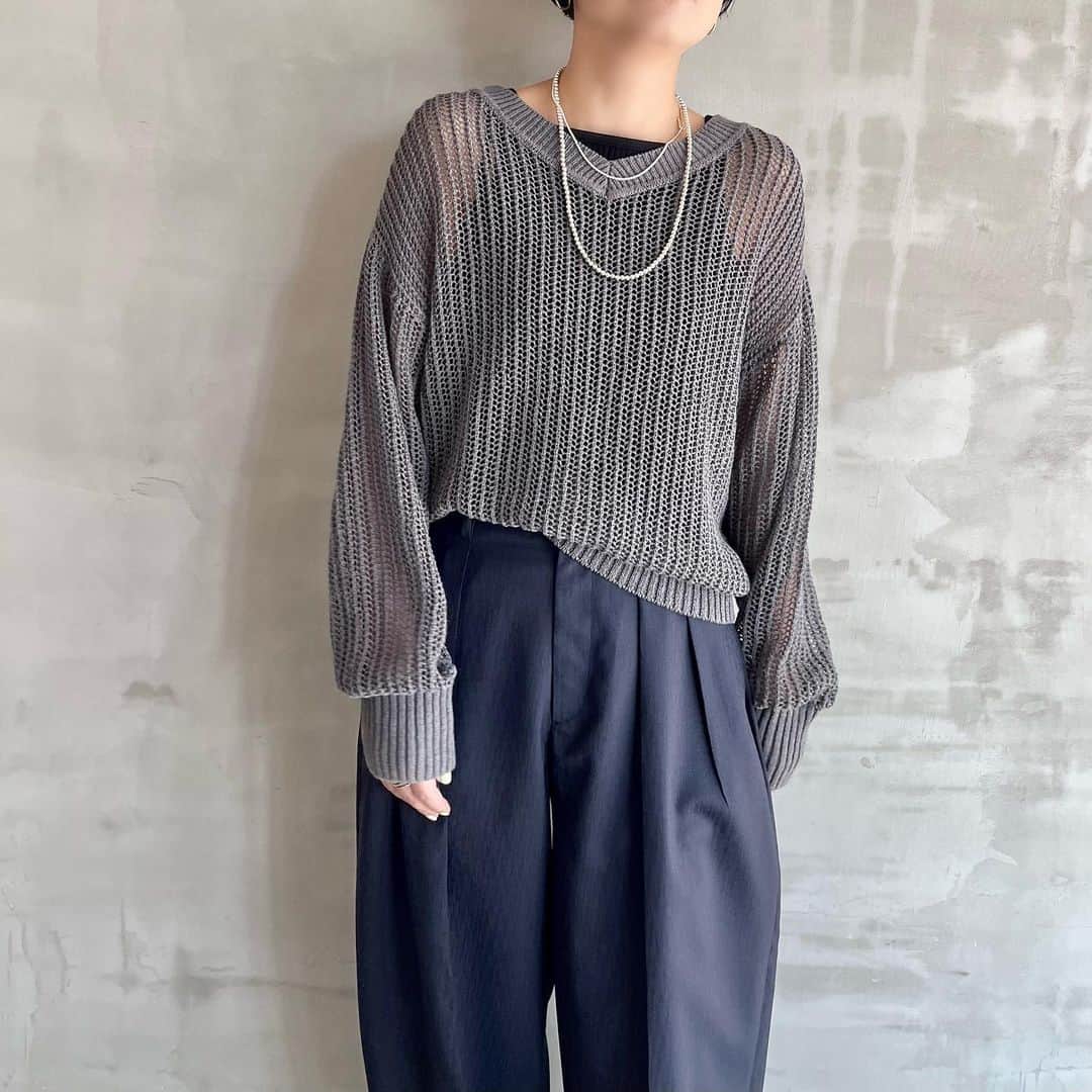 エリオポールさんのインスタグラム写真 - (エリオポールInstagram)「2023 Summer Collection  Knit  19.800yen / HÉLIOPÔLE   Ref: 13003043041HN Color: Beige. Pink. Gray Siz: 38  店舗にてお電話による通販対応も承っております。  HELIOPOLE代官山店  03 3770 6438  HELIOPOLE 札幌店  011 209 5455  HELIOPOLE 広島店  082 542 7033   @heliopole_official #HELIOPOLE  #エリオポール」5月12日 10時11分 - heliopole_official