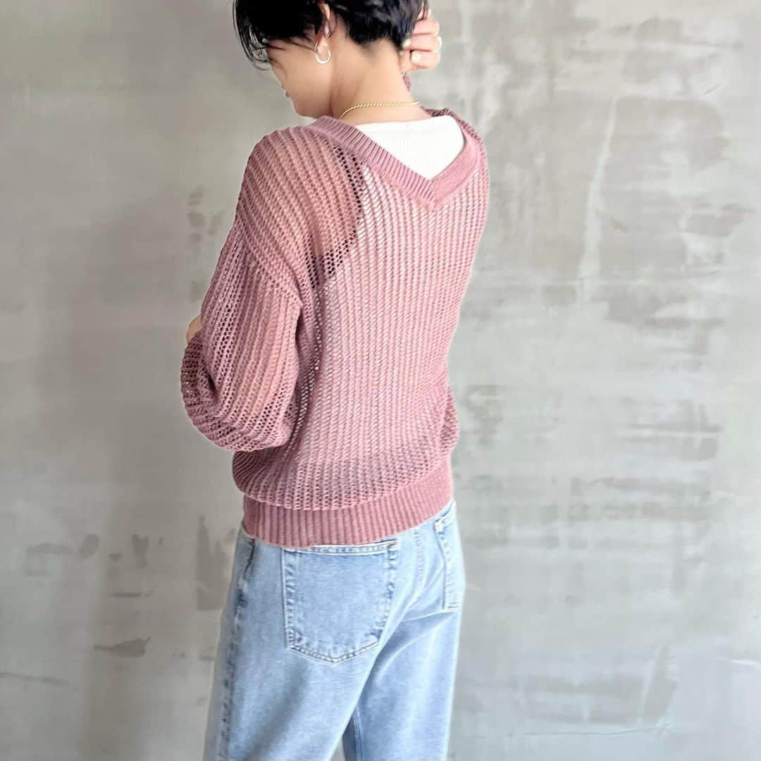 エリオポールさんのインスタグラム写真 - (エリオポールInstagram)「2023 Summer Collection  Knit  19.800yen / HÉLIOPÔLE   Ref: 13003043041HN Color: Beige. Pink. Gray Siz: 38  店舗にてお電話による通販対応も承っております。  HELIOPOLE代官山店  03 3770 6438  HELIOPOLE 札幌店  011 209 5455  HELIOPOLE 広島店  082 542 7033   @heliopole_official #HELIOPOLE  #エリオポール」5月12日 10時11分 - heliopole_official