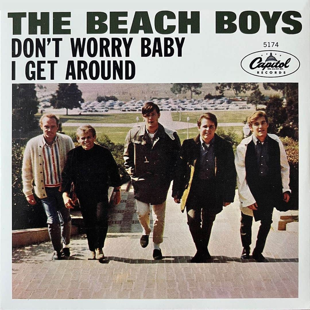 ブライアン・ウィルソンさんのインスタグラム写真 - (ブライアン・ウィルソンInstagram)「Today in 1964, The Beach Boys released “Don’t Worry Baby.” Brian’s lead vocal is considered one of his defining performances, and he later referred to the track as perhaps the band’s finest record. The song was conceived as a response to “Be My Baby,” the Ronettes hit that amazed and inspired Brian.  #1964 #thebeachboys #dontworrybaby」5月12日 1時34分 - brianwilsonlive