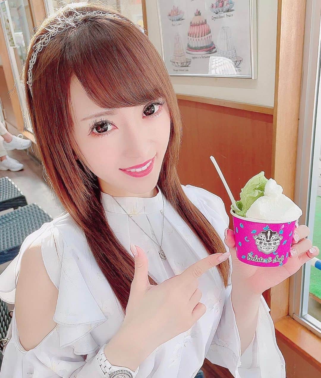 みくるんさんのインスタグラム写真 - (みくるんInstagram)「アイスクリーム部🍨  牧場のアイスって神的に美味しいよね💖  #コンセプトカフェ#メイドカフェ#名古屋キャバクラ#錦キャバ嬢#japan#japanesegirl#l4l#コンカフェ嬢#名古屋コンカフェ#愛知牧場#名古屋観光#名古屋スイーツ#アイスクリーム部」5月12日 2時29分 - milkurumin123