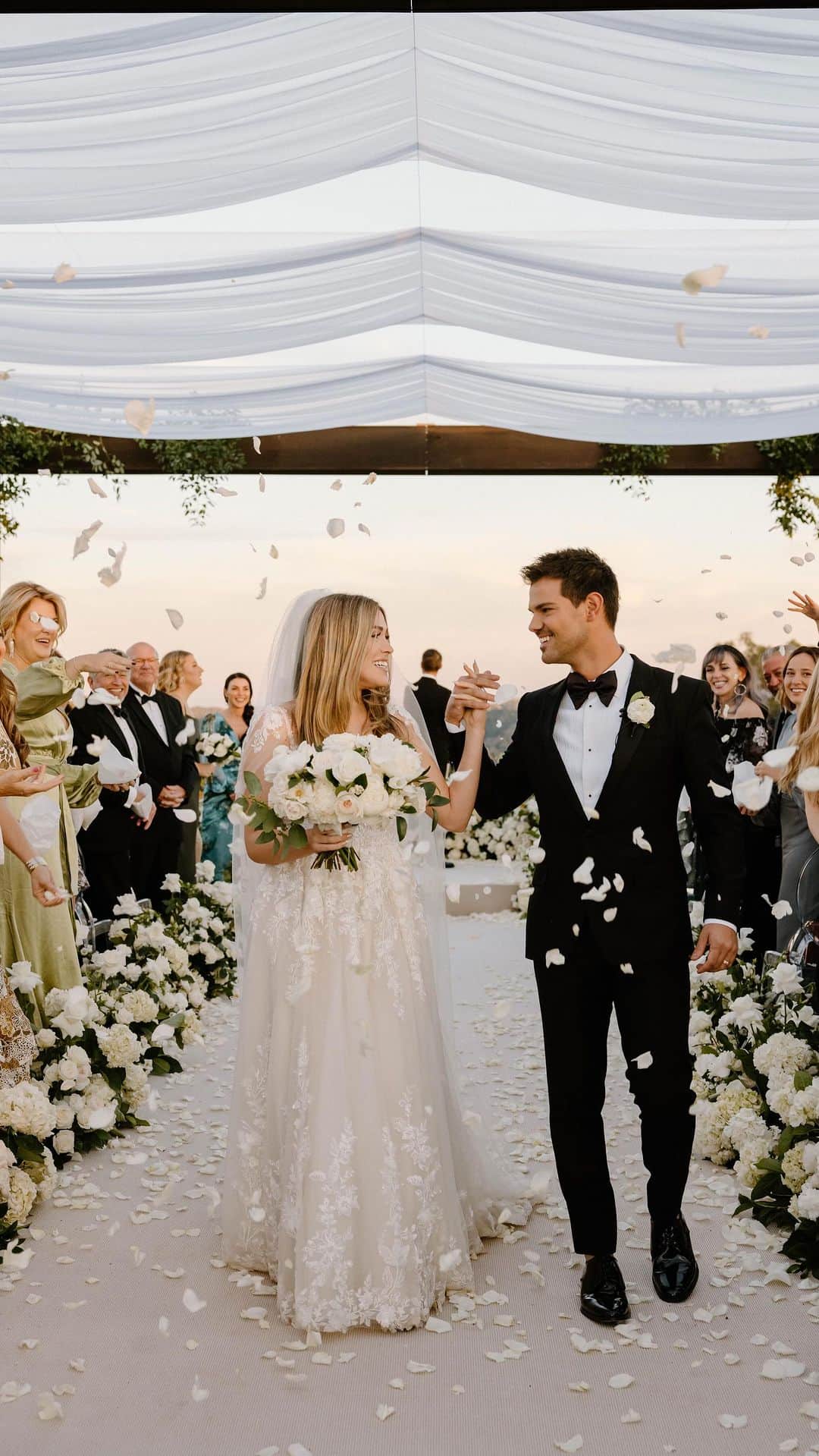 テイラー・ロートナーのインスタグラム：「Six months down, forever to go💍🤍  🎥 @lightcannonfilms」