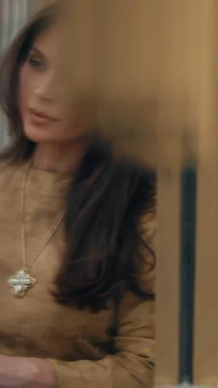 Marianna Hewittのインスタグラム：「#CHANELcruise in @chanelofficial   video @paul.hattfield #CHANELshow」