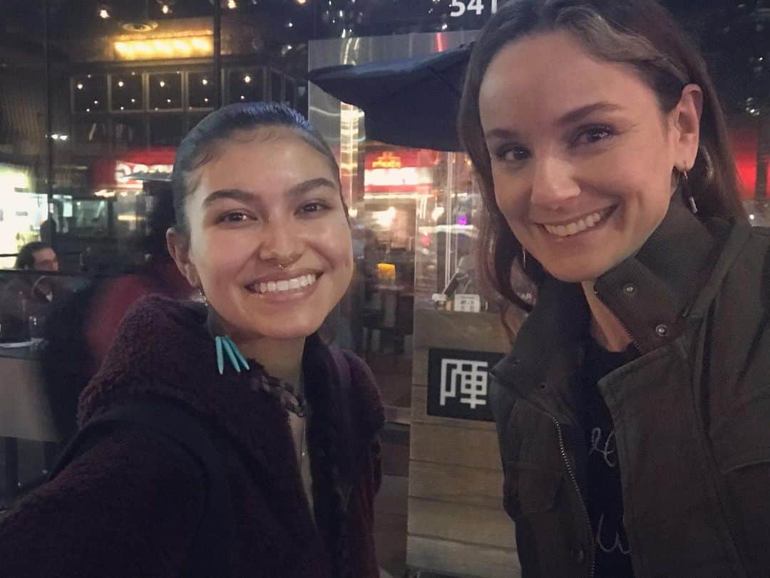 サラ・ウェイン・キャリーズのインスタグラム：「congrats @wapanatahk on your gorgeous work in #peterpanandwendy ❤️ can’t wait to see what you do next 😘 . (realized we both got bangs since we took this way back 😜)」