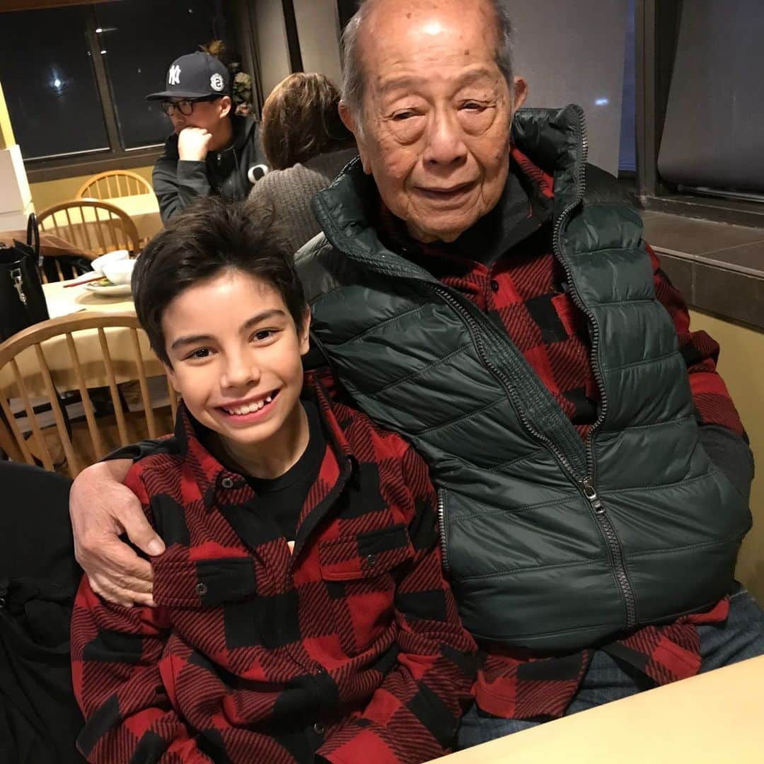Skate Canadaさんのインスタグラム写真 - (Skate CanadaInstagram)「@davey_howes, the current National Novice champion and Skate Canada Challenge 🥇, is a third generation 🇨🇦 who stays connected to his Asian heritage through his grandfather and his engagement in his local community.  Click the 🔗 in our bio to read his thoughts on representation, visibility, and inclusion in the skating community. __________________  @davey_howes, le champion national novice et médaillé d'🥇 du Défi de Patinage Canada, est un 🇨🇦 de troisième génération qui reste lié à son héritage asiatique grâce à son grand-père et à son engagement dans sa communauté locale.  Cliquez le 🔗 dans notre bio pour lire ses réflexions sur la représentation, la visibilité et l'inclusion dans la communauté du patinage.」5月12日 4時02分 - skate_canada