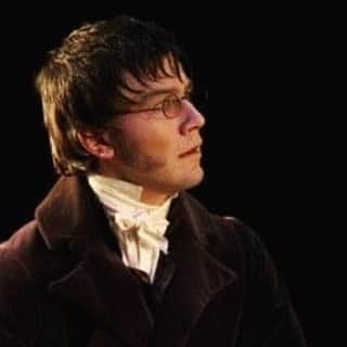 トーランス・クームスのインスタグラム：「Throwing it back to my first time using an English accent, playing Septimus in a production of Tom Stoppard’s Arcadia. This was my last play before graduating out into the big bad world, and I had no idea how integral that accent would become to my career. #tbt #throwbackthursday」