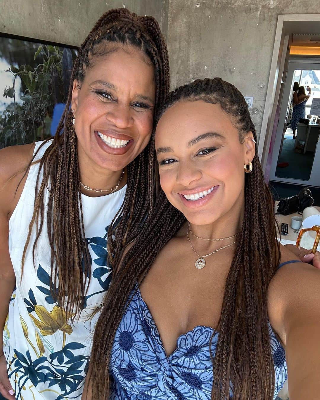 Nia Sioux Frazierのインスタグラム：「wishing my best friend a very happy birthday! the most selfless, kindest, strongest woman I know. love you momma and I hope this year brings you so much happiness and joy🤍」