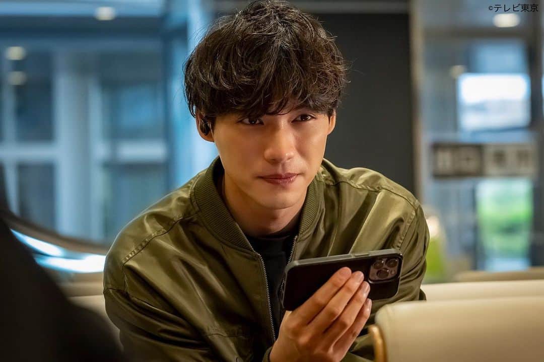 弁護士ソドムさんのインスタグラム写真 - (弁護士ソドムInstagram)「. ＼#弁護士ソドム 今夜8時〜‼️／  第③話は“医療詐欺”💊 ソドムが悪徳ドクターに挑む🔥  #TVer でリアルタイム配信⚖️ ⏩https://tver.jp/lp/live/simul/leq52lg0mg  #テレビ東京 #ドラマ8 #福士蒼汰 #玄理 #加藤清史郎 #山下美月 #光石研 #片桐仁 #かみちぃ #ジェラードン」5月12日 10時37分 - tx_dorama8