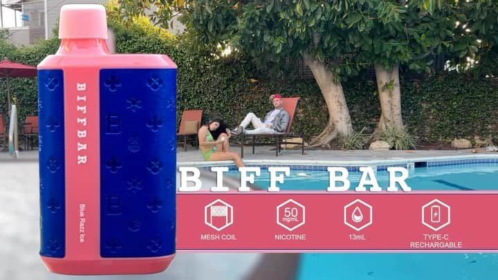 ヤコポのインスタグラム：「The 1st designer vape brand @biffbar   #biffbar #biffbarvape」