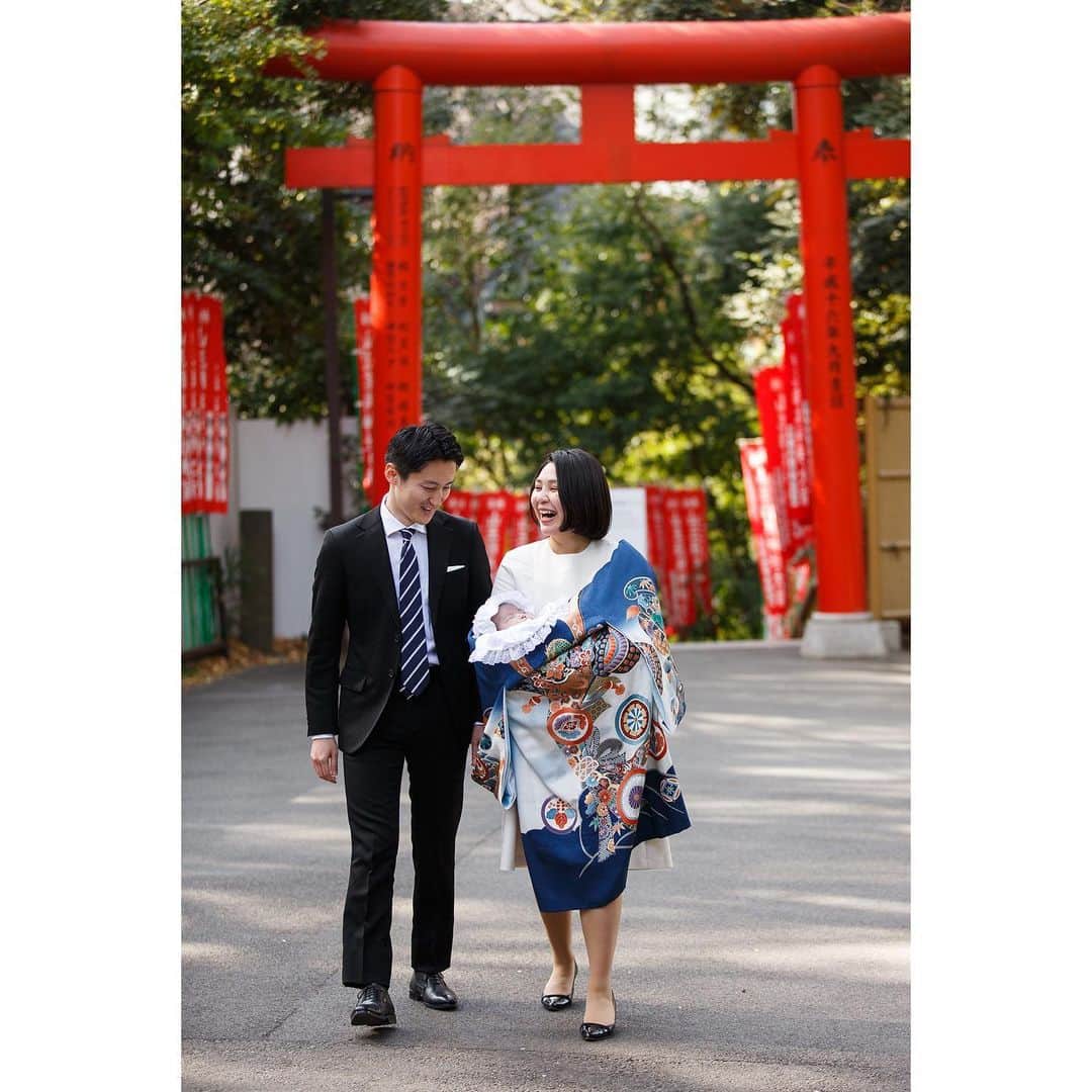 KOBOのインスタグラム：「赤坂日枝神社でお宮参り⛩  おめでとうございました🎉  #お宮参り #お宮参りフォト」