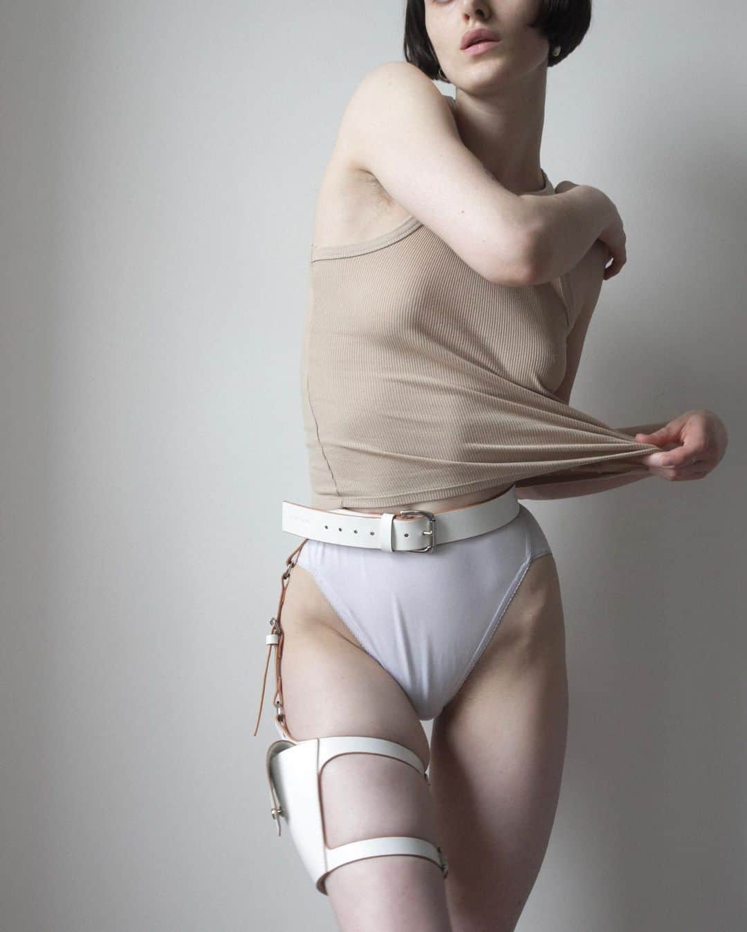 フリートイリヤさんのインスタグラム写真 - (フリートイリヤInstagram)「The Pocket Suspender Harness in Ivory 🤍」5月12日 7時12分 - fleetilya