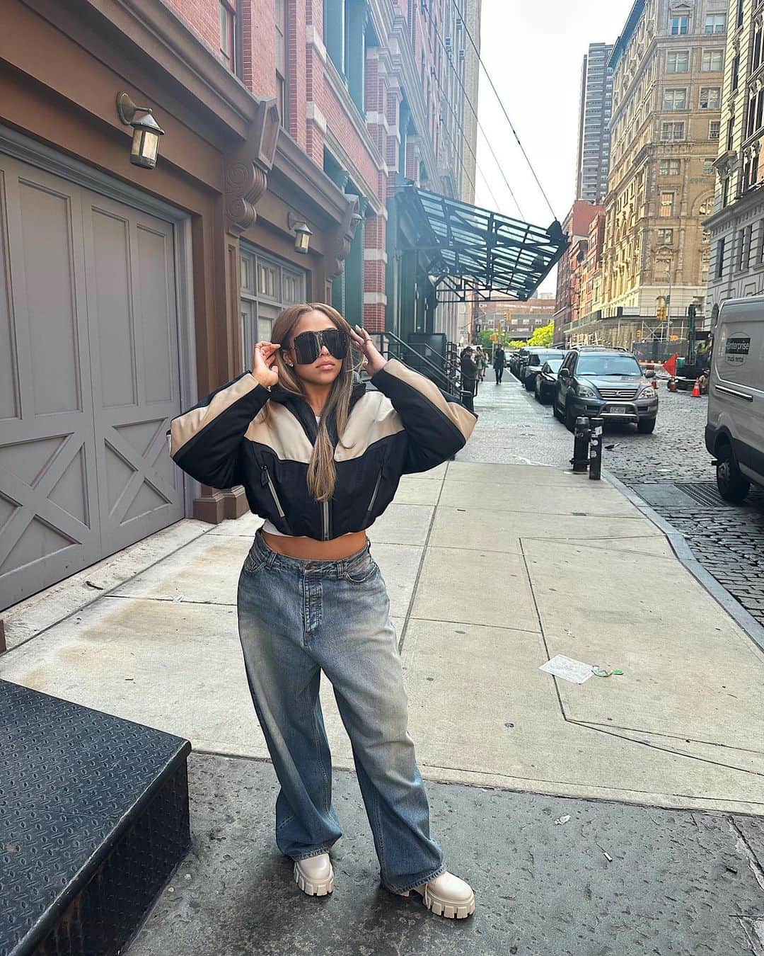 ジョーディン・ウッズのインスタグラム：「a lil NY vibe」