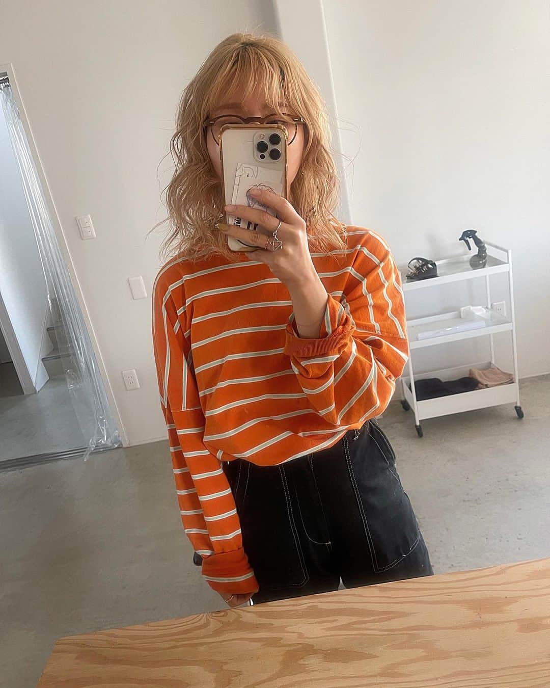 sakincho1028のインスタグラム：「このくらいの寝癖とくせ毛でポニーテールするのがとてもちょうど良い。🦖」