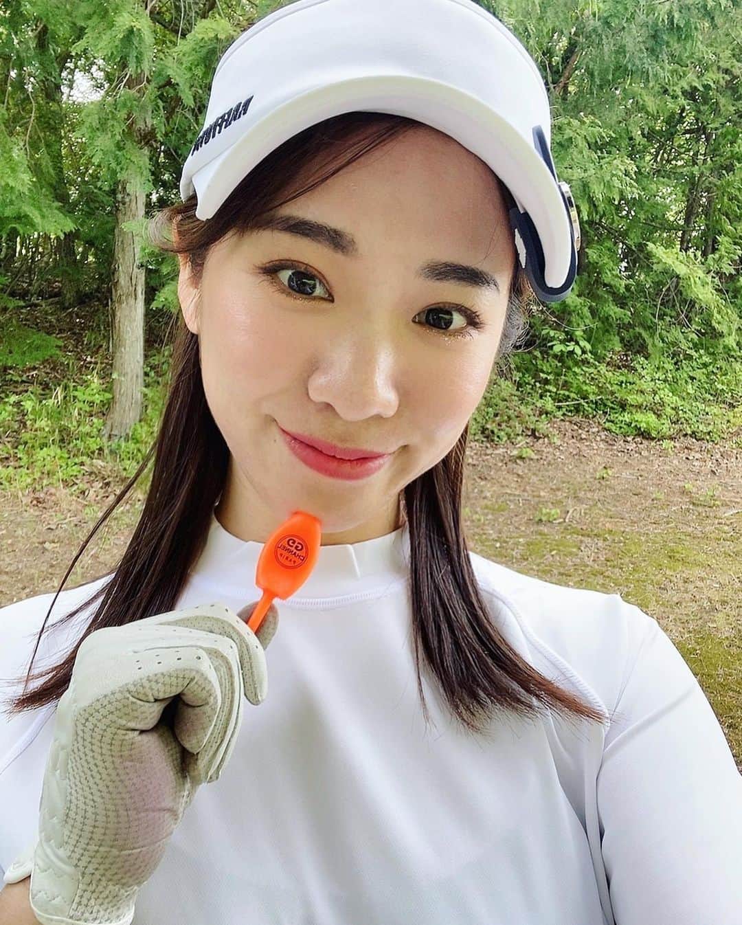 藤森マリナさんのインスタグラム写真 - (藤森マリナInstagram)「#まりなはんのゴルフ記録 ⛳️ * topsはお気に入りの ▶︎ @irishman.jp 🤍 とにかく生地とかたちがすき☺️🫶🏻 * ストーリー見てくれたら分かるように 3ヶ月で100切り企画に参加するよ！ 心斎橋にあるシュミレーションゴルフ ▶︎ @1981golfclub のYouTube企画です⏯ もう1年近く110前後で ここから全く抜け出せない🥲 本気で頑張るから応援してて！🔥 * * 6枚目→あざとゴルフ女子💕 7枚目→世界一軽い返事 8枚目→これがまりなはんスマイル 9&10枚目→これが私の今の実力🏌️ #プレッシャーに弱い #3ヶ月で100切りチャレンジ * * * #ゴルフ女子#ゴルフウェア#ゴルフコーデ#ゴルフ女子コーデ#ゴルフ初心者#ゴルフスイング#関西ゴルファーと繋がりたい#シュミレーションゴルフ#irishman#golfgirl#golfwear#likewize#raffiuro#sldo#pgmgolf#ライオンズゴルフ倶楽部#ライオンズカントリー倶楽部#100切りたい」5月12日 19時50分 - maaarina0806