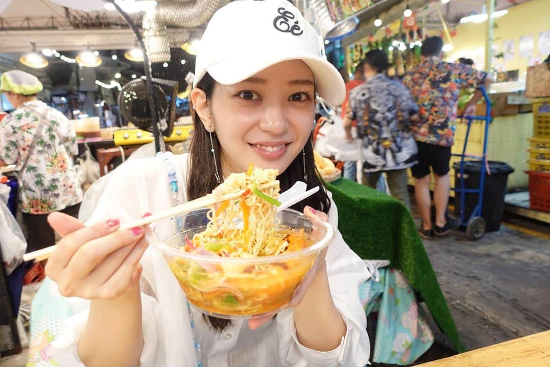 長月翠のインスタグラム：「1番好きと言っても過言では無い トムヤムラーメン🥹♡」