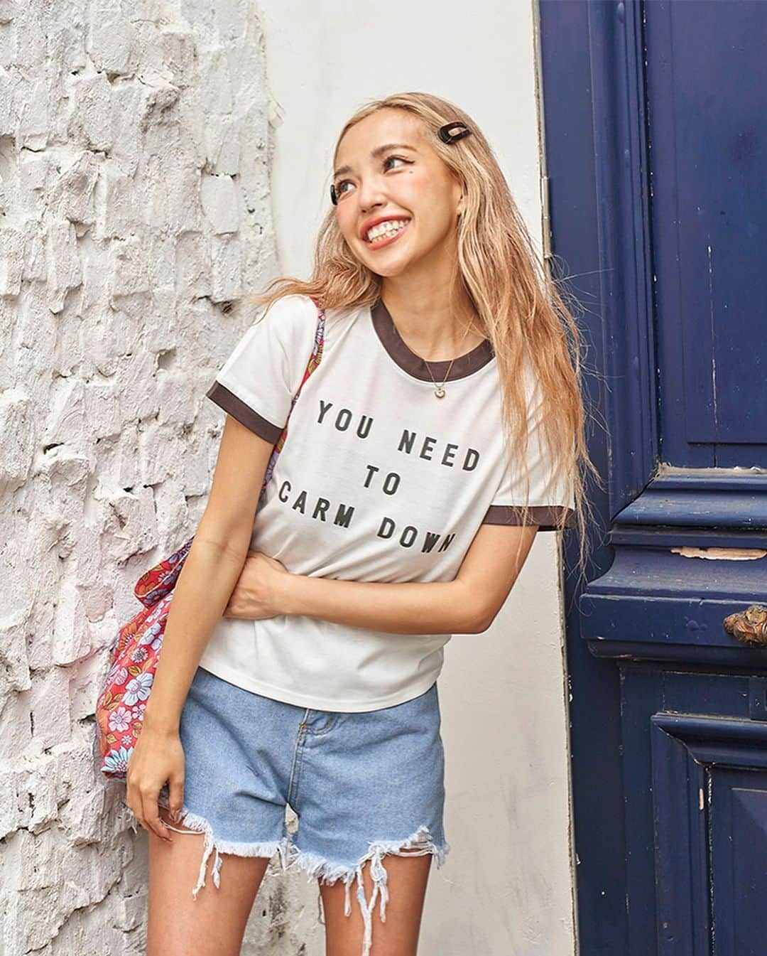 ANAP ONLINE SHOPさんのインスタグラム写真 - (ANAP ONLINE SHOPInstagram)「【いま着たい！Tシャツ特集】  ANAP onlineshopから こなれ感ヴィンテージ風Tシャツをまとめました♡  🔍商品番号  DISCUS×PEPSIガールプリントクロップドTシャツ 853-5563 メッセージリンガーTシャツ 853-5655 フロントウェーブロゴTシャツ 793-8857 DISCUS×PEPSIヴィンテージオーバーサイズTシャツ 853-5562  —————————————————  @anap_onlineshopは、 トレンドアイテムを取り扱うプチプラファッション通販です♡ ANAPの他にも様々なジャンルのブランドを取り扱っています✨  また、商品をオトクに買えるキャンペーンをほぼ毎日開催！ ストーリーズにてオトクな情報を発信中📢 お見逃しのないよう、是非フォローをお願い致します！  ▼▼▼▼　開催中イベント　▼▼▼▼ 只今、@anap_onlineshopにて 🔥新作アイテムMAX60%OFF🔥 週末タイムセールが開催中！  💝開催期間💝 5/12(金)10:00〜5/15(月)8:59  詳細はプロフィールURLorハイライトをチェック✔  —————————————————  #anap #カジュアルコーデ #大人カジュアルコーデ #tシャツ」5月13日 19時00分 - anap_onlineshop