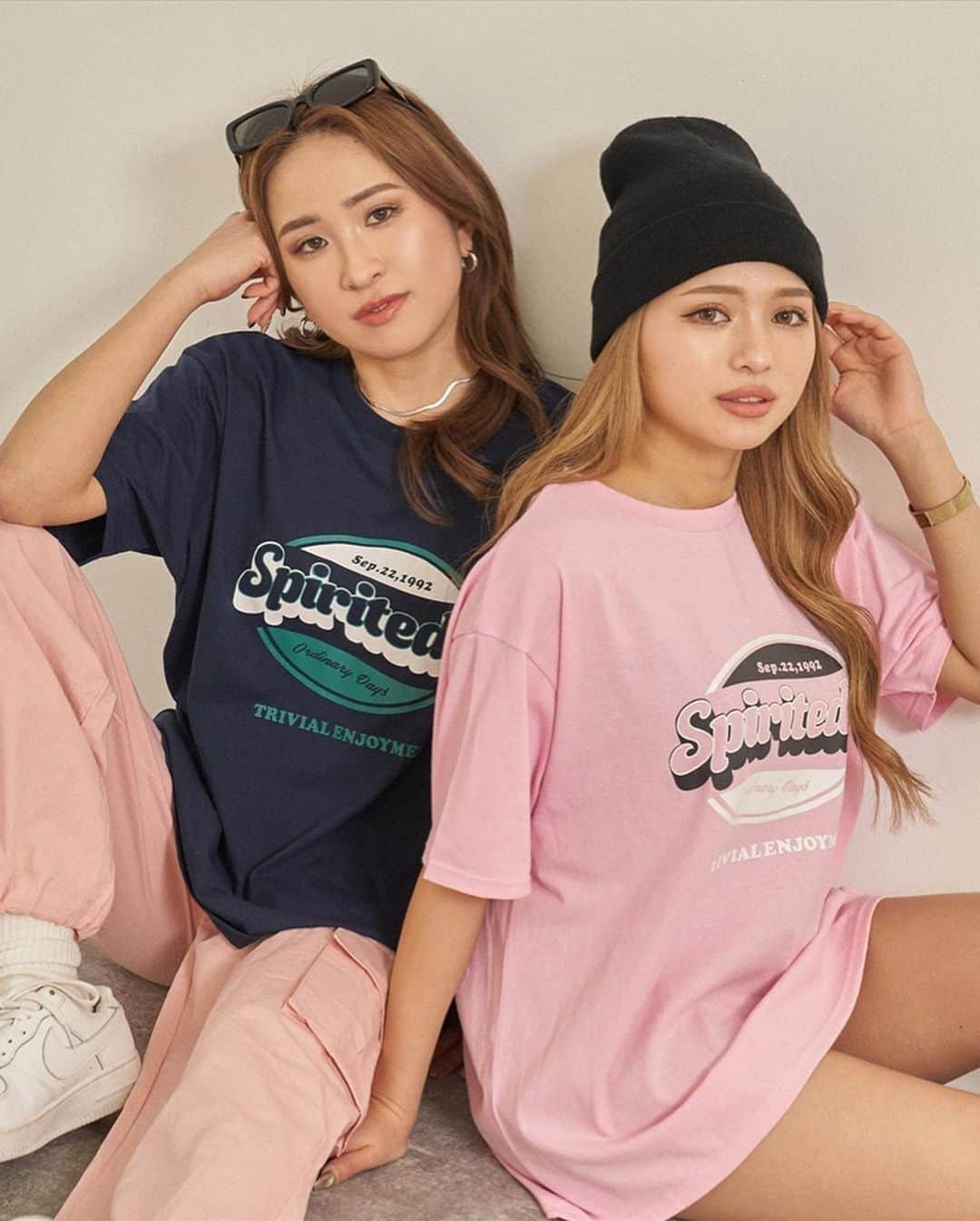 ANAP ONLINE SHOPさんのインスタグラム写真 - (ANAP ONLINE SHOPInstagram)「【いま着たい！Tシャツ特集】  ANAP onlineshopから こなれ感ヴィンテージ風Tシャツをまとめました♡  🔍商品番号  DISCUS×PEPSIガールプリントクロップドTシャツ 853-5563 メッセージリンガーTシャツ 853-5655 フロントウェーブロゴTシャツ 793-8857 DISCUS×PEPSIヴィンテージオーバーサイズTシャツ 853-5562  —————————————————  @anap_onlineshopは、 トレンドアイテムを取り扱うプチプラファッション通販です♡ ANAPの他にも様々なジャンルのブランドを取り扱っています✨  また、商品をオトクに買えるキャンペーンをほぼ毎日開催！ ストーリーズにてオトクな情報を発信中📢 お見逃しのないよう、是非フォローをお願い致します！  ▼▼▼▼　開催中イベント　▼▼▼▼ 只今、@anap_onlineshopにて 🔥新作アイテムMAX60%OFF🔥 週末タイムセールが開催中！  💝開催期間💝 5/12(金)10:00〜5/15(月)8:59  詳細はプロフィールURLorハイライトをチェック✔  —————————————————  #anap #カジュアルコーデ #大人カジュアルコーデ #tシャツ」5月13日 19時00分 - anap_onlineshop