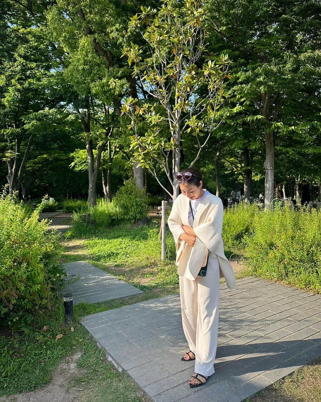 鬼辻麻衣のインスタグラム：「🌿  大阪城公園でみんなに会えた日👦🏻🌸 楽しかった🫶  またすぐ会いたいなぁ🥹 次は夏かな？🩵  #gw」