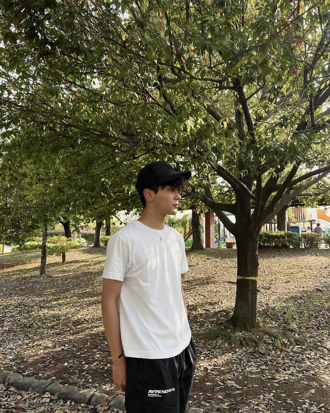 のインスタグラム：「23℃  この前まつ毛また上げてもらった👀 @une_fleur_eyebrow  @une_fleur_mika」