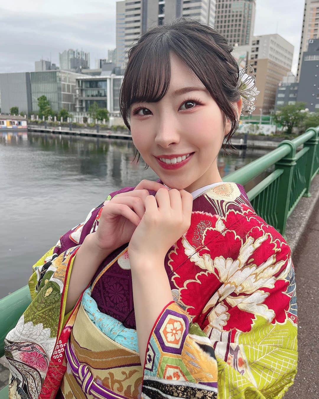 岩佐美咲のインスタグラム：「だいぶ先のお知らせにはなってしまうのですが…  6月25日18:55〜テレビ東京「THE★カラオケバトル」に出演させて頂きます🎤　　　　　　　　 緊張なんてもんじゃなかった。笑　　　　　　　　　　 是非テレビの前で応援よろしくお願い致します🥺　　　　　　　　　　　　　　　　　　　　 　　　　　　　　　　　　　　　　　　　　　　　 #着物 #振袖 #和服 #着物ヘア #振袖ヘア #ボブアレンジ #ボブ #アップスタイル」