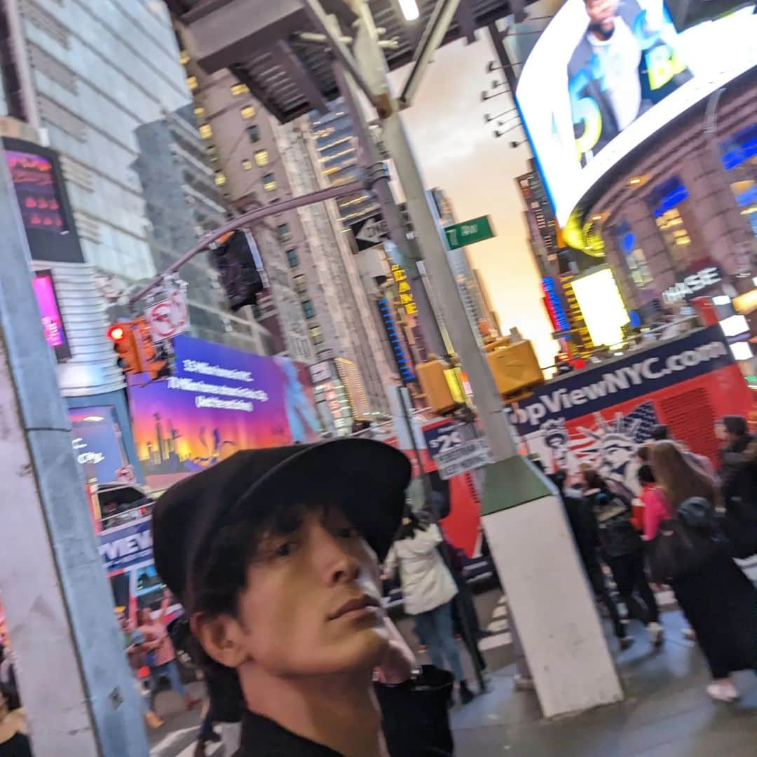 渡部豪太さんのインスタグラム写真 - (渡部豪太Instagram)「Little NYC trip 2023.  #nyc  #skateboarding  #musical  #broadway  #manhattan」5月12日 19時02分 - gotawatabe