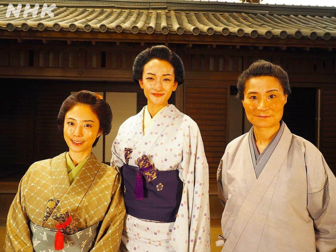 片桐はいりのインスタグラム：「民を救うため集結！  “暴れん坊将軍”　徳川吉宗！ ”大岡越前”　大岡忠相！ “赤ひげ”　小川笙船！  #大奥  #片桐はいり #冨永愛 #MEGUMI 　#hairi_oooku」