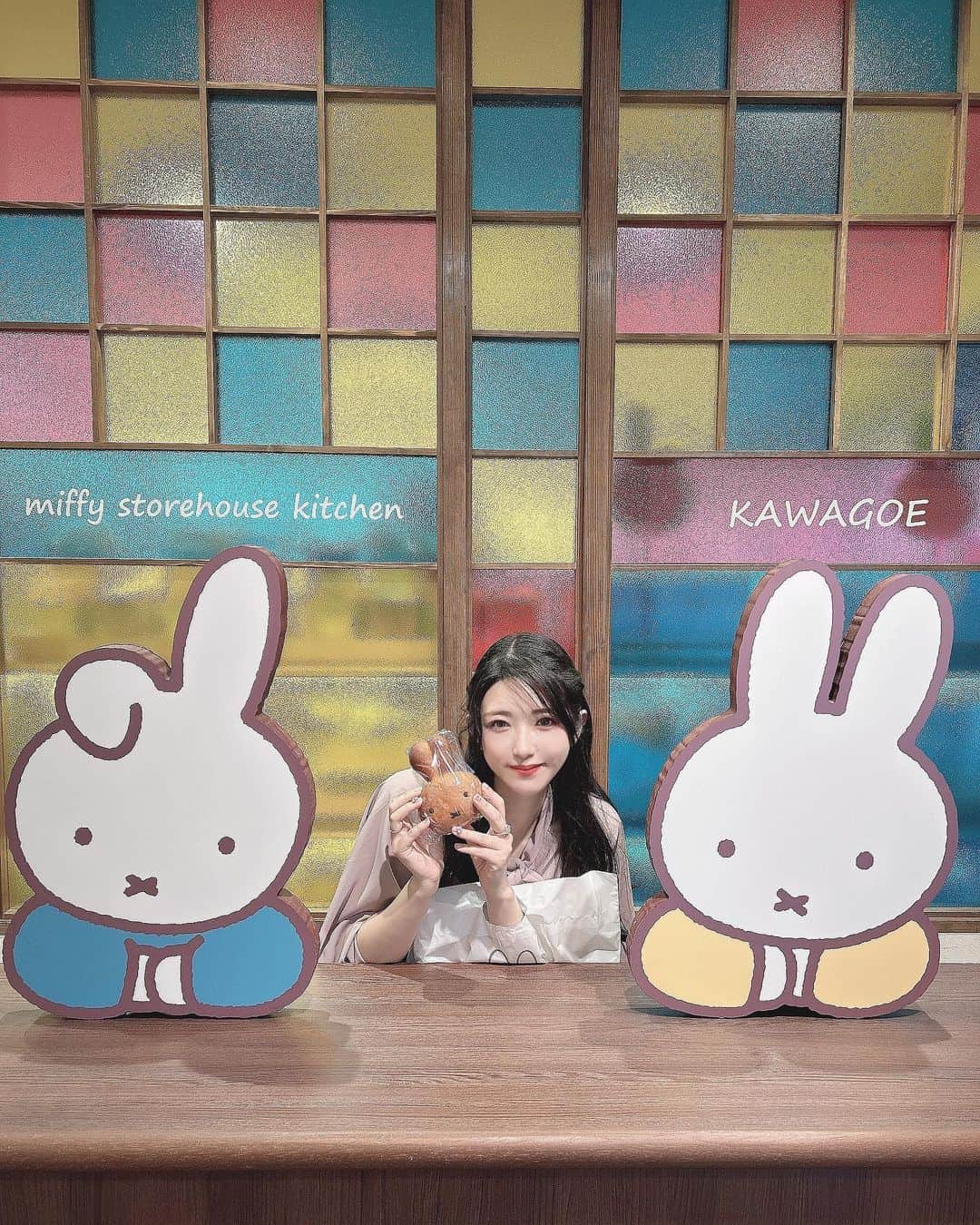 れみぱんのインスタグラム：「ミッフィーのパン屋さん🐰 かわいいし美味しかった！ 今度ミッフィーパン作りたい(海賊版)」