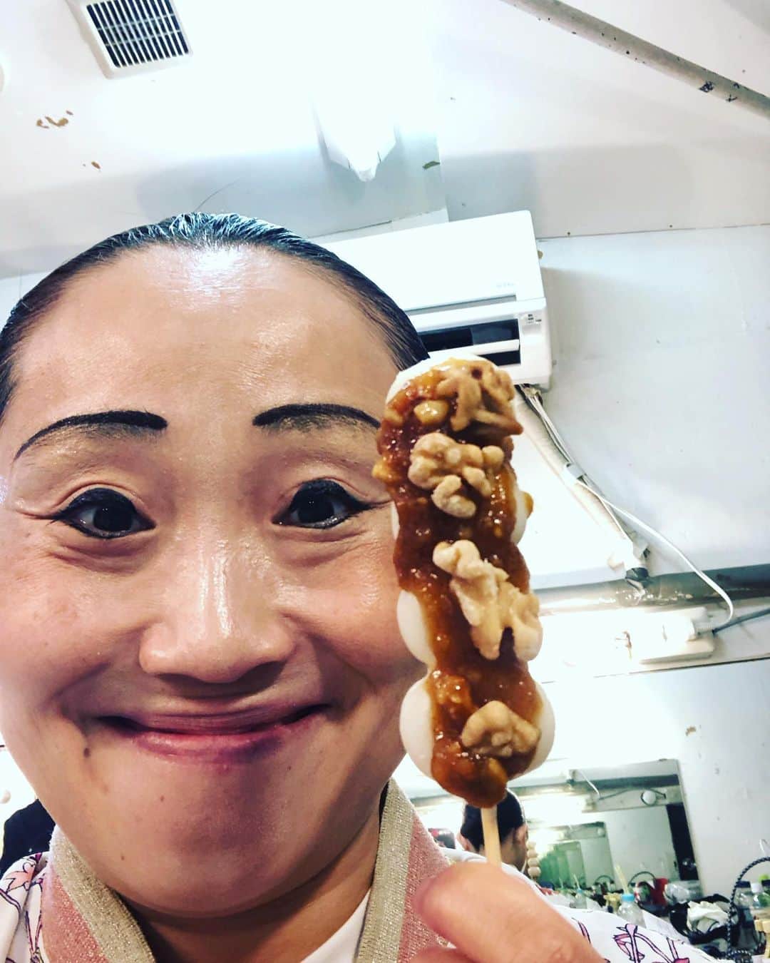 キンタロー。さんのインスタグラム写真 - (キンタロー。Instagram)「【🌟今月　本番月です！🌟】 本日12日14時〜 日替わりゲスト キンタロー。参加させていただきます。 美しい一流女優の皆様のオーラを浴びて私も大女優┐(　∵　)┌ﾌﾗｲﾝｸﾞｹﾞｯﾄしてきます😍✨ #アオタミナの会 「ふたり、静かに」  2023年 5月10日(水)〜14日(日) @駅前劇場(東京•下北沢）  前売:5,800円、当日:6,000円  お待ちしております！🎫  公演詳細・ご予約💁‍♀️ magazine.fany.lol/104825/ #あめくみちこ #竹内都子 #小川菜摘」5月12日 13時35分 - kintalo_
