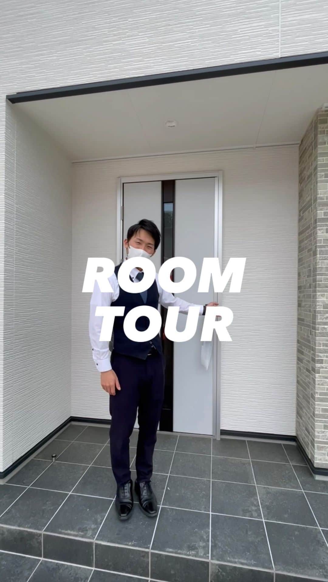 homelife 夢を叶える暮らし方のインスタグラム：「【ルームツアー】三角屋根がかわいい💕北欧スタイルのお家  #ルームツアー  #roomtour  #北欧スタイル  #三角屋根  #新築  #新築一戸建て  #注文住宅  #自由設計  #アーキホーム  #ホームライフ  #関西ナンバーワンの住宅メーカー」