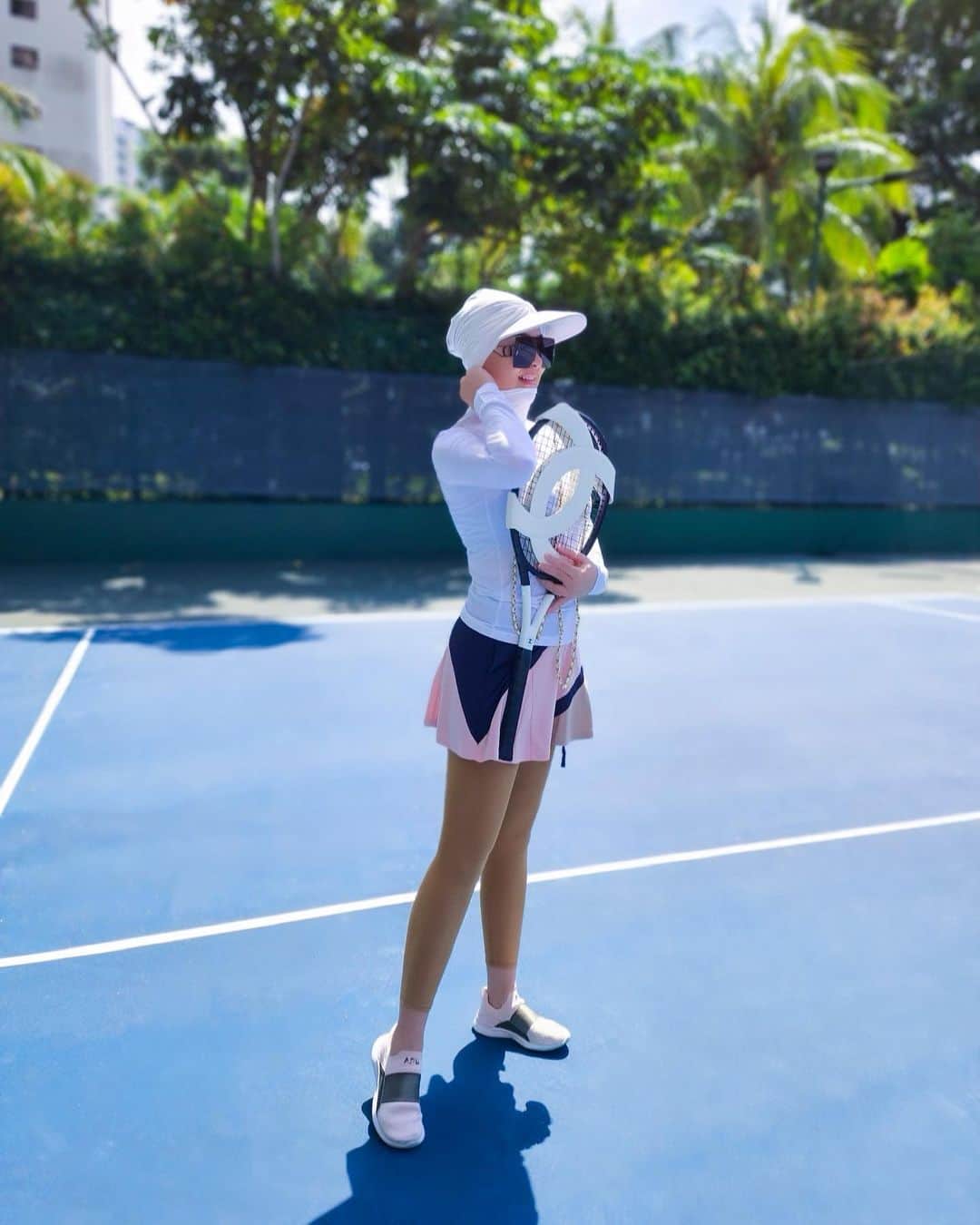 Syahriniのインスタグラム：「•  ~ 7.am & 5.pm ~  _____________________ ~𝓢𝓨𝓡~ ___________________  #PrincesSyahrini #TennisLyfe #Singapore_May2023」