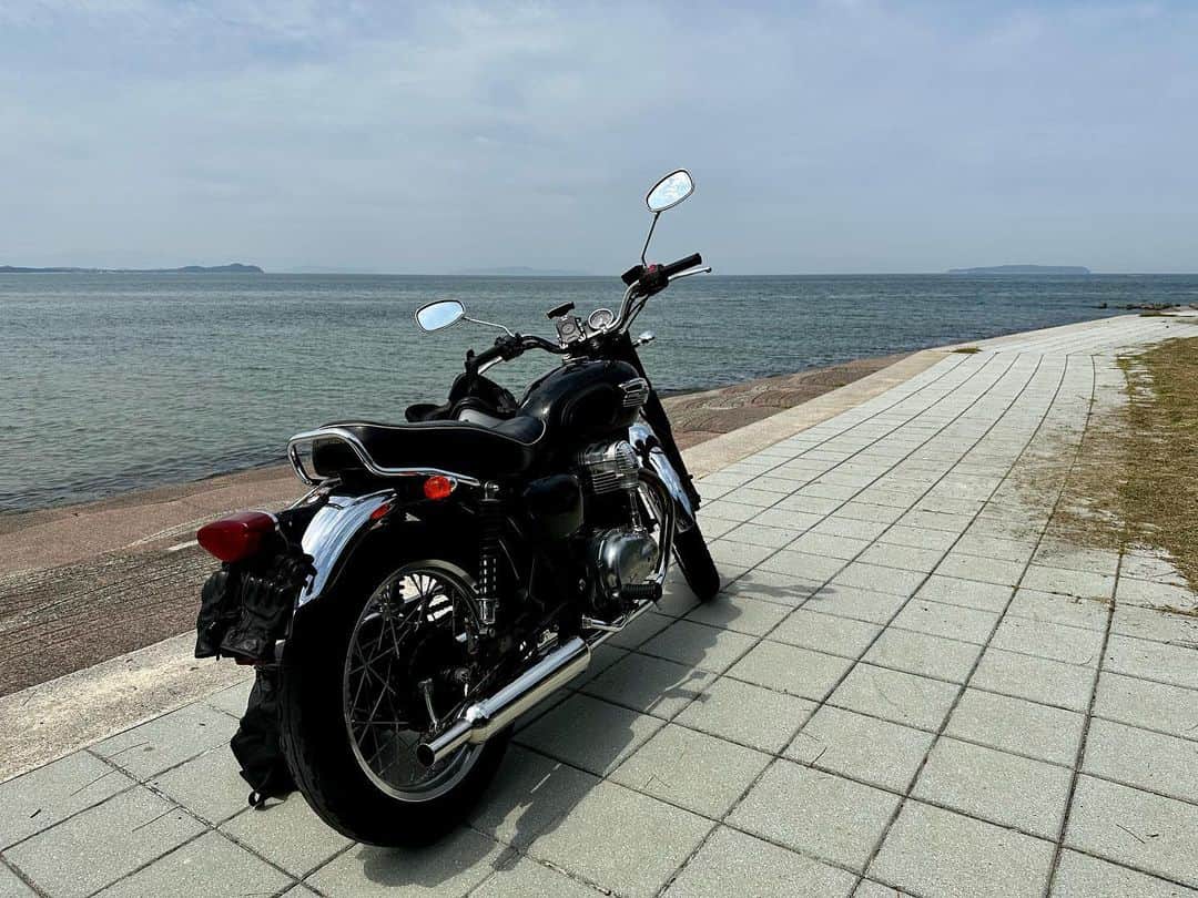 栗田善太郎のインスタグラム：「ソロツー初の東へ 福間海岸〜古賀 国道3号線ビューン ミストサウナというか、スチームサウナ 水風呂キンキンサイコー サ飯はちゃんぽん」