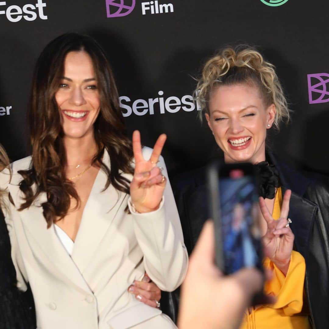 スティーブン・コレッティさんのインスタグラム写真 - (スティーブン・コレッティInstagram)「The @seriesfest gang with the @everyoneisdoinggreat team. Laughs were had. Tears were shed. Absolute bloodbath. 🤗 Thank you to all you stopped by for the screening. We love coming to this festival and meeting so many interesting people. Until next time…」5月12日 15時55分 - stephencolletti