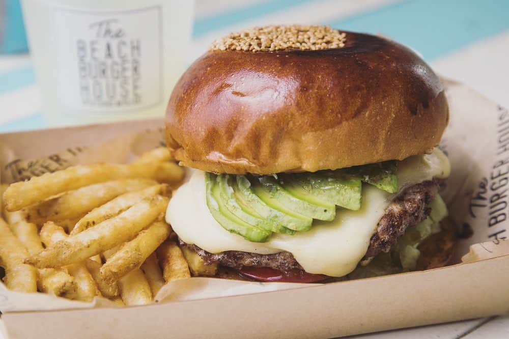 フェニックス・シーガイア・リゾートさんのインスタグラム写真 - (フェニックス・シーガイア・リゾートInstagram)「Happiness is a burger away！！ 🍔🍔🍔🍔🍔🍔🍔  #シーガイア #TheBEACHBURGERHOUSE #ザビーチバーガーハウス #ハンバーガー #カリフォルニアスタイル #海の見えるカフェ #一ツ葉ビーチ #ビーチリゾート宮崎 #リゾートなひととき」5月12日 15時58分 - seagaia_official