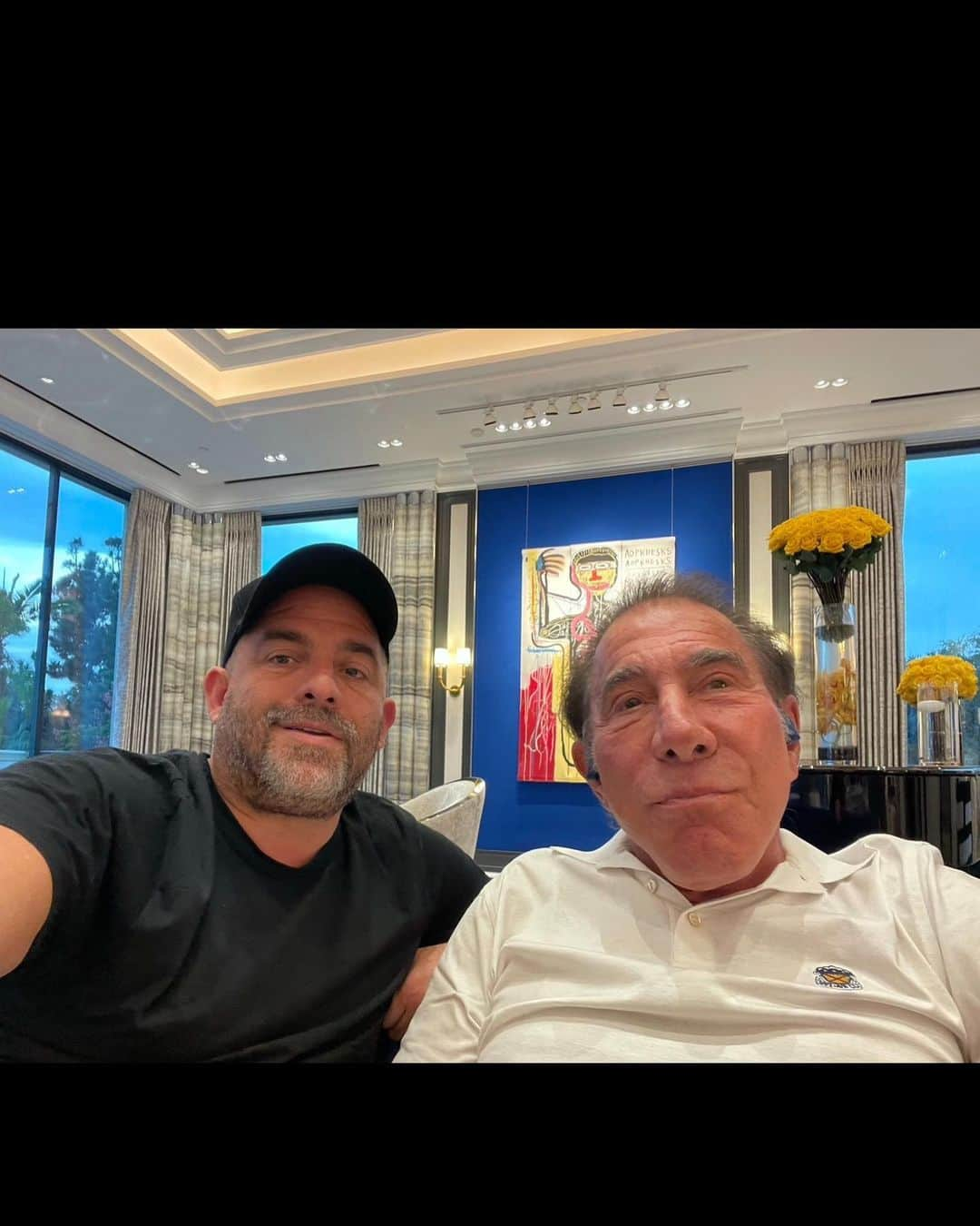 ブレット・ラトナーさんのインスタグラム写真 - (ブレット・ラトナーInstagram)「With one of my greatest mentors in life, Steve Wynn! The most talented, articulate, imaginative, and brilliant man I ever met. He once told me “Anything I could do in a building or in my relationships with people that would help them resonate with their own human aspirations would be the best and most profound thing I could ever do.” Steve was a mentor to me because he was always challenging me asking questions that kept me thinking and inspired. Questions like …. “Is discretion the better part of valor?” Many years ago I thought if i ever was going to direct a documentary It would be about his amazing life. I partnered with Jeffrey Katzenberg to do it…… It never happened. The one that got away! Heard it’s happening!!!! Can’t wait to see what they came up with? Instead Steve hired me to direct a commercial for his amazing Casino. I put him on top of the building and did it in one take with a helicopter flown by the best helicopter pilot in the world. #AlanPurwin #RIP Incredibly dangerous as hell because drones weren’t around then that you can mount a camera on and the blades of the helicopter got very close to Steve’s head who was standing on the edge of the building over 60 stories up! He was completely fearless. Best commercial I ever directed. Steve made Vegas what it is today and did it all being legally blind. A Legend of all Legends!」5月12日 16時13分 - brettrat