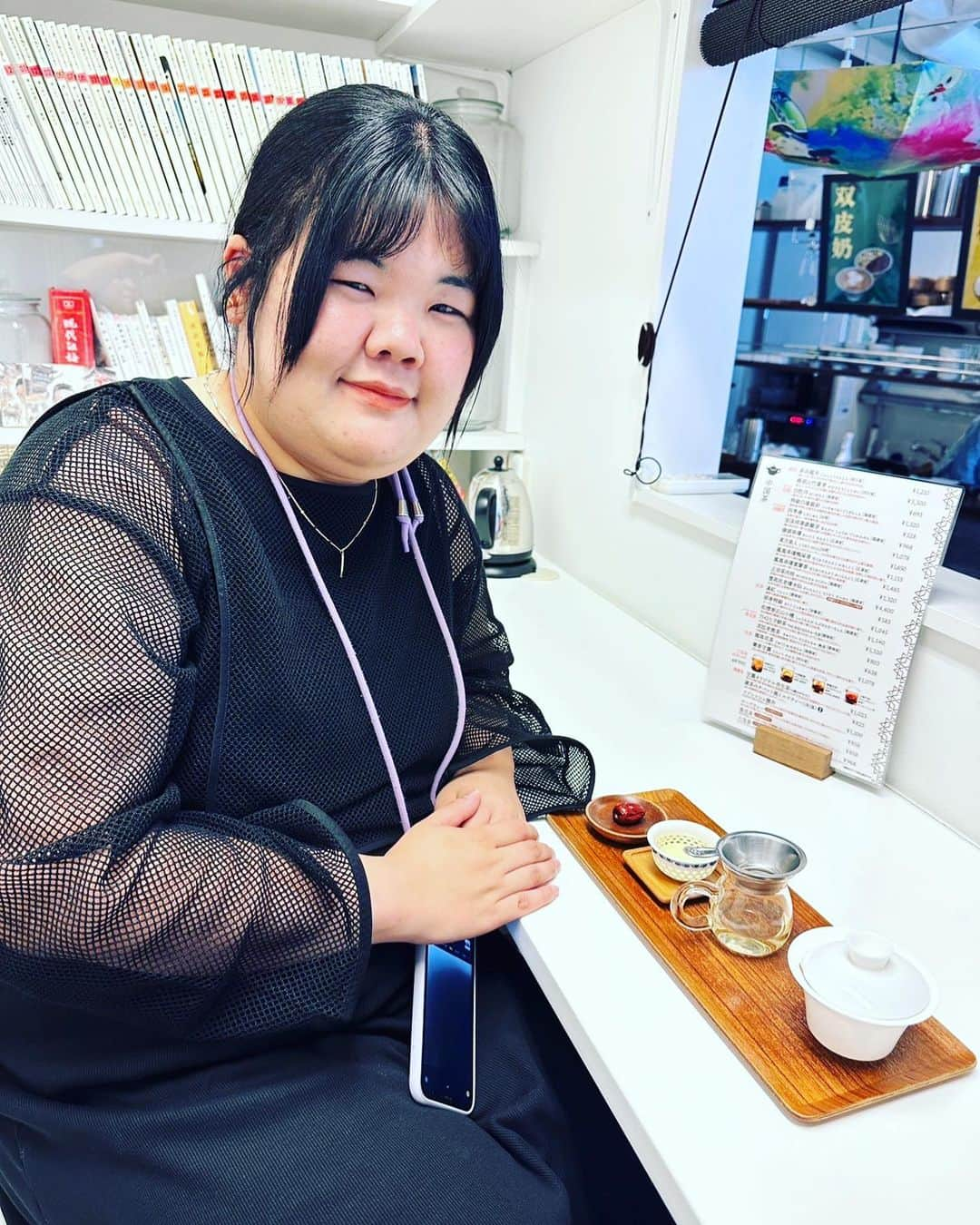 あんりさんのインスタグラム写真 - (あんりInstagram)「本日のコーデ  「給食の時間に見に行くわね。」参観日のお母さん。  ワンピース　GU サンダル　オニツカタイガー かばん　FURLA ネックレス　H&M  お供 台湾サンドイッチ 中国茶  #台湾サンドイッチ #本日のコーデとお供  #コーデ #婚活  #高田馬場グルメ」5月12日 16時58分 - f_y_e_b