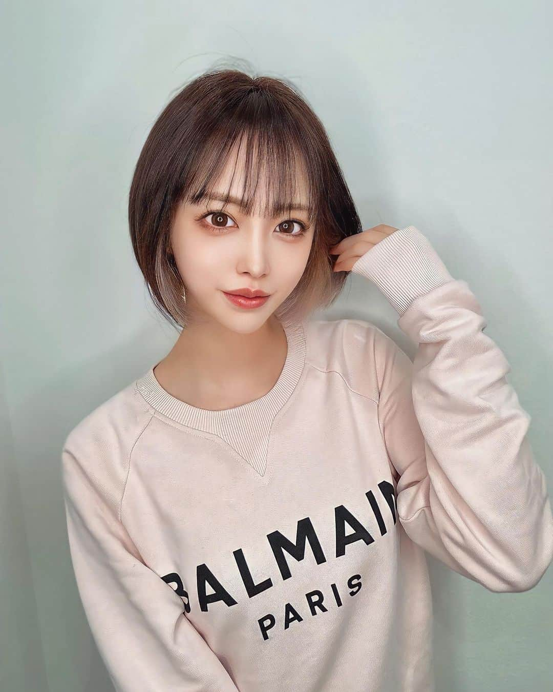 サキ吉さんのインスタグラム写真 - (サキ吉Instagram)「ヘアメンテしてきた🥺🧡 前下がりショート×インナーカラーが 可愛すぎて何回もリピしてる💕 @lapis_kazuya  かずやさんいつもありがとう🫶 ． ． ．  #新米ママ #女の子ママ #令和4年ベビー #女の子ベビー #赤ちゃんのいる暮らし #赤ちゃんのいる生活 #子育て #ママライフ #ママ垢さんと繋がりたい #0歳児ママ #産後ダイエット #balmain  #バルマン  #ショートボブ #前下がりショート #インナーカラー ． ． ． ----------------------------- @sakikichi1201 161cm42kg(産後ダイエット-12kg) 骨格ストレート イエベ春 毎日ストーリーズでダイエットの秘訣など美容について更新してます😏❤️ SNS総フォロワー45万人overありがとう💕 フォロー、保存、コメント嬉しいです✨」5月12日 18時04分 - sakikichi1201