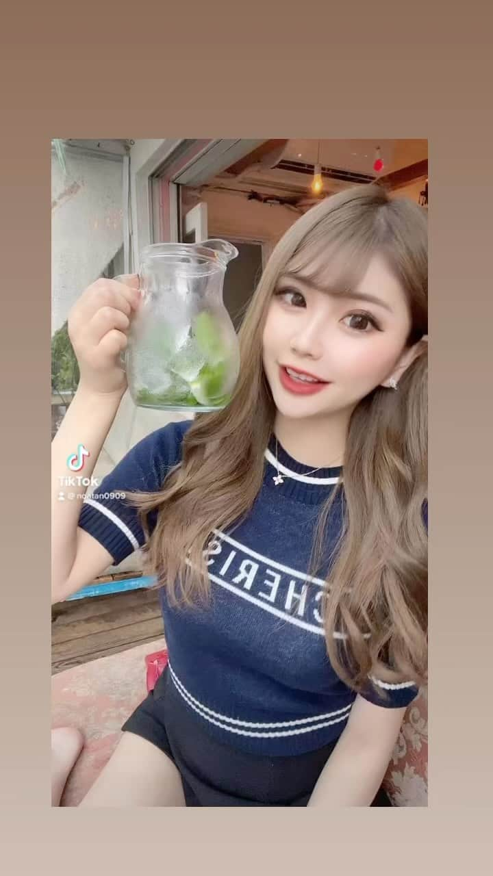 のあぽよのインスタグラム：「最近全然写真撮ってないなぁーん🙄🙄 いいねでDMする❤️  .  #リール動画#tiktok#ティックトッカー#動画#エロあり#動画投稿#ぎゃう#tiktokindonesia#follow」