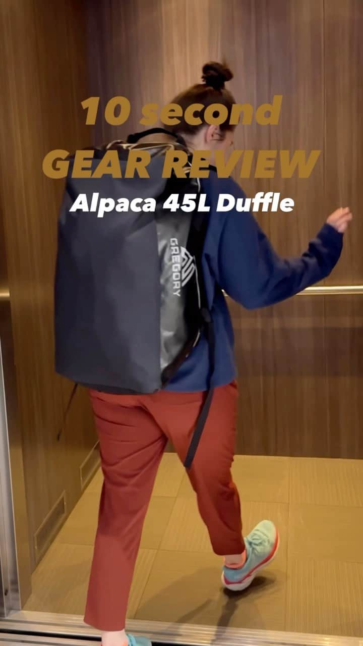 グレゴリーのインスタグラム：「Gear Review: Alpaca 45 Duffel   Easily one of our favorite packs and a must-have for any trip! In this video, Gregory Ambassador @leadawnhart breaks down her favorite features of this pack along with all that she can fit in it. 🙌  Shop it here: www.gregorypacks.com/alpaca or tap the post to shop 👆」