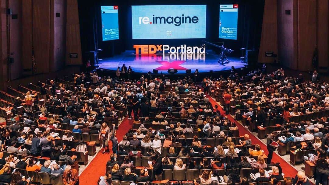 Portlandさんのインスタグラム写真 - (PortlandInstagram)「TEDxPortland Year 11 is almost here! The most inspirational, educational day of the year is next Saturday and there’s still a few tickets left.  Watch 11 TED talks, get a free limited edition @portlandgear backpack, @saltandstraw ice cream, coffee, books and more!  Head to tedxportland.com and get yours now! ❌」5月13日 4時25分 - portland